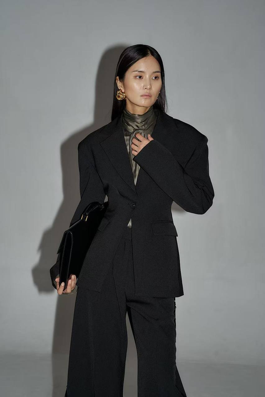 Приталений Блейзер 