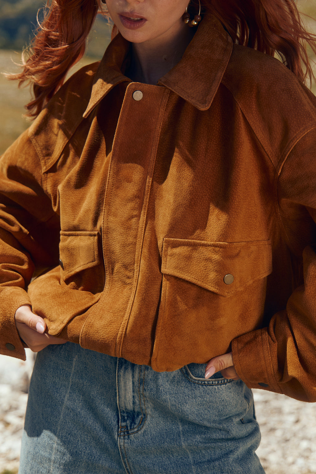 Бомбер із натуральної замші 