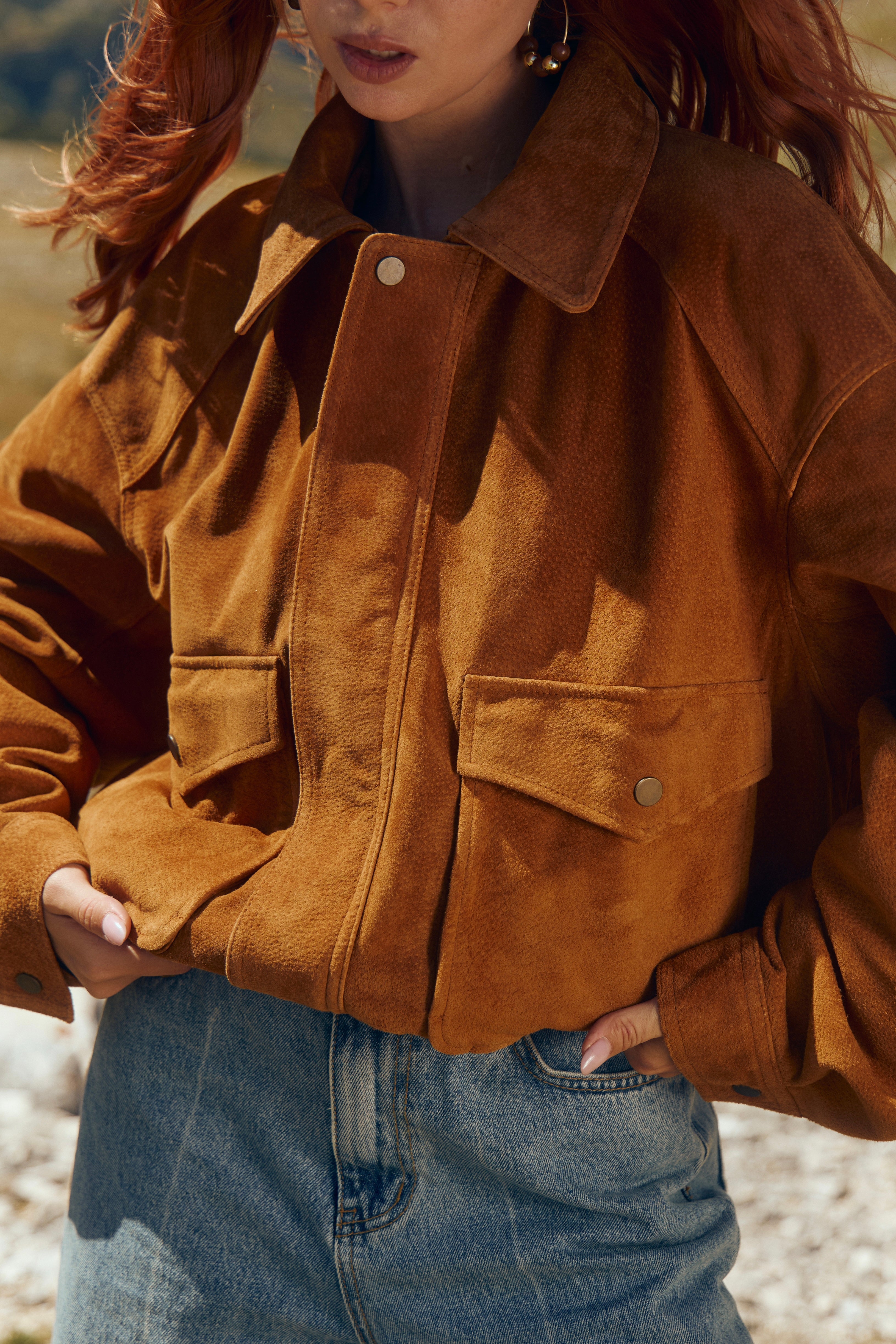 Бомбер із натуральної замші 