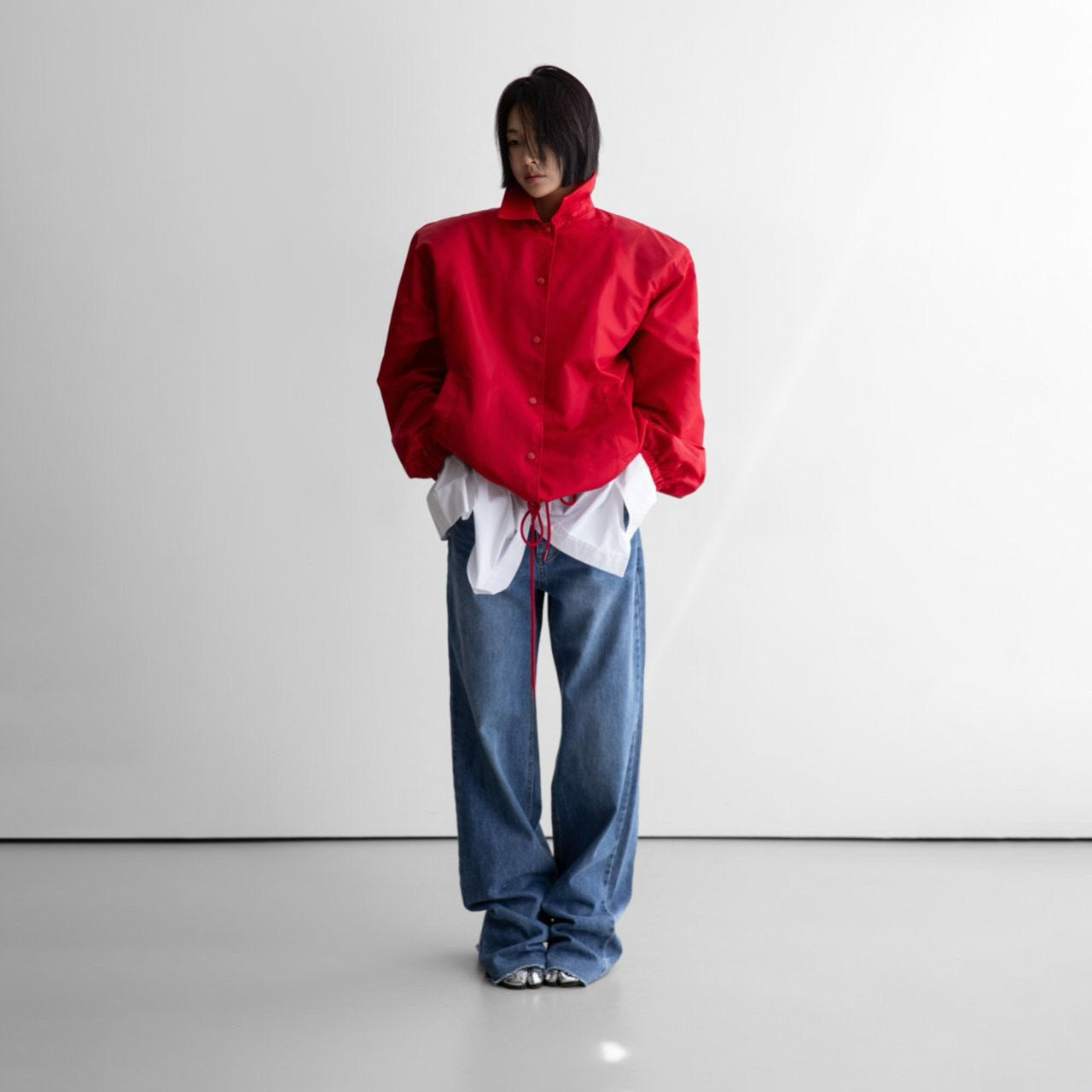 Куртка трендового кольору 