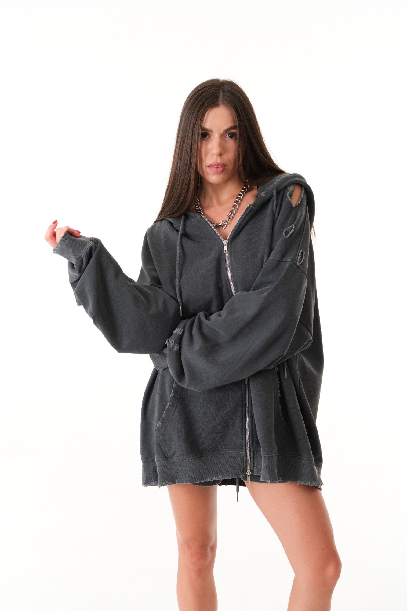 Рвана толстовка