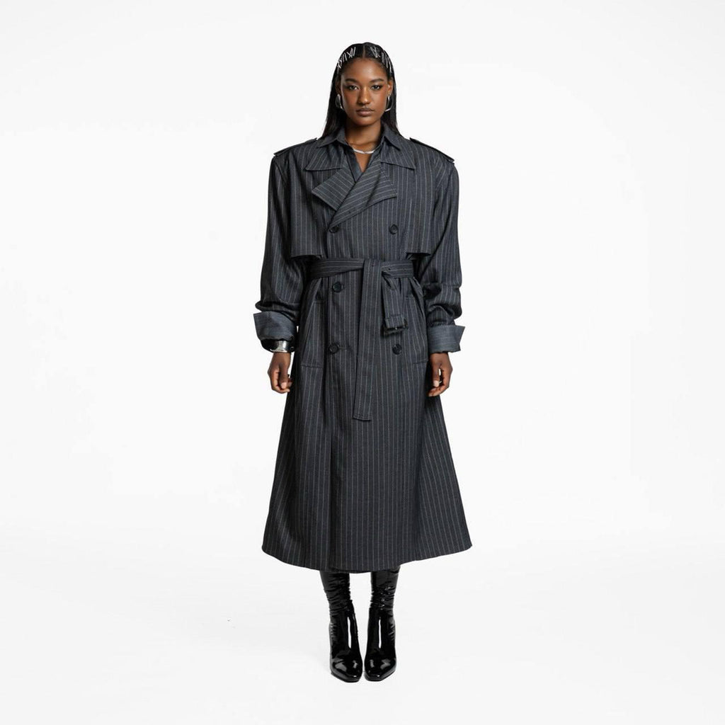 Смугастий сірий тренч